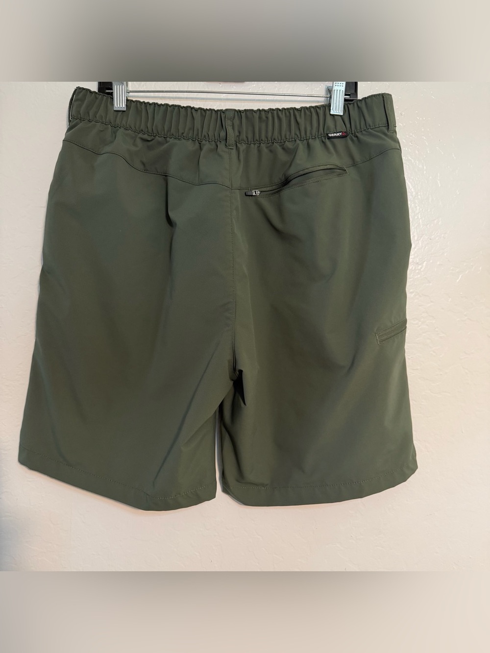 Gerry Men's Tech Shorts Size 36 Olive Green Stretch Hiking Trail Lightweight - Picture 3 of 9